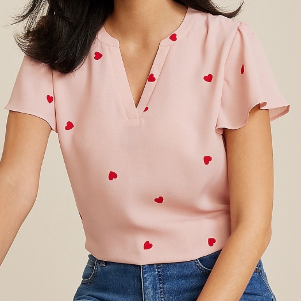 Maurices Pink and Red Heart Blouse Short Sleeve, Large.